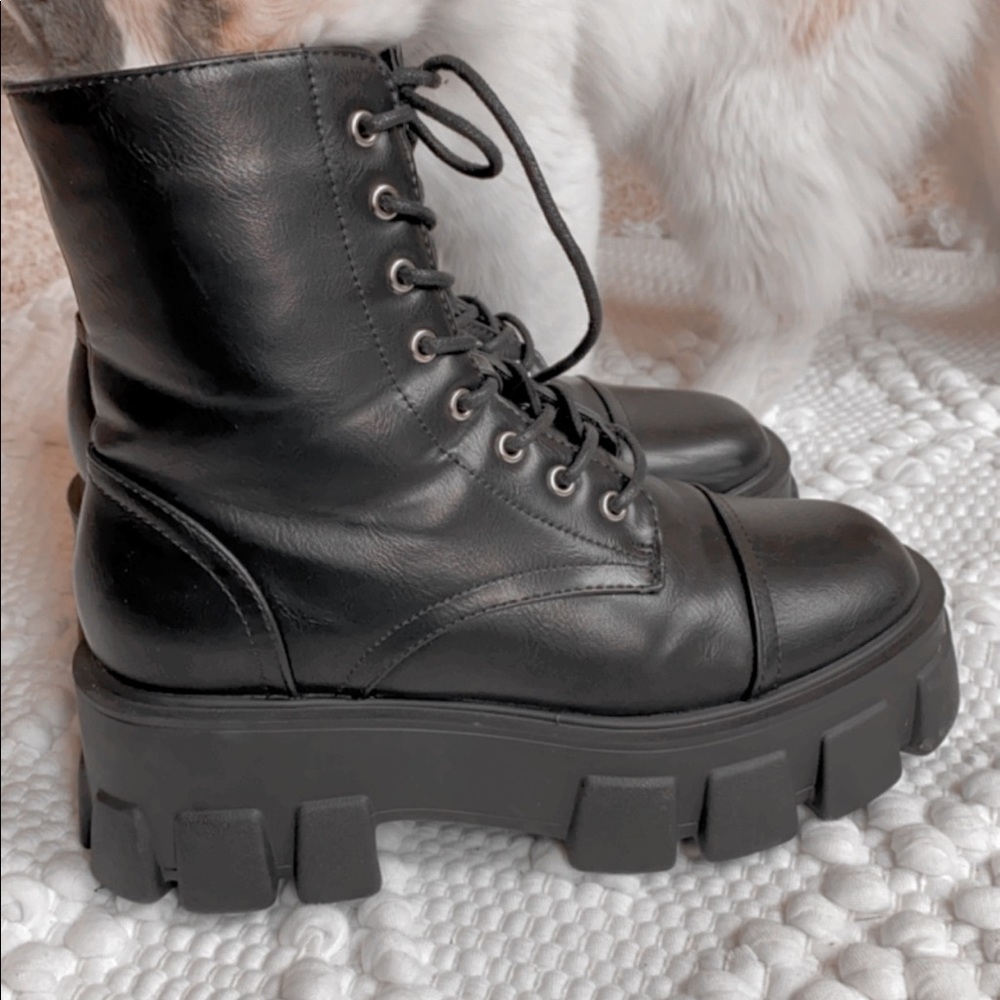 Black chunky heel lace-up boohoo combat boots